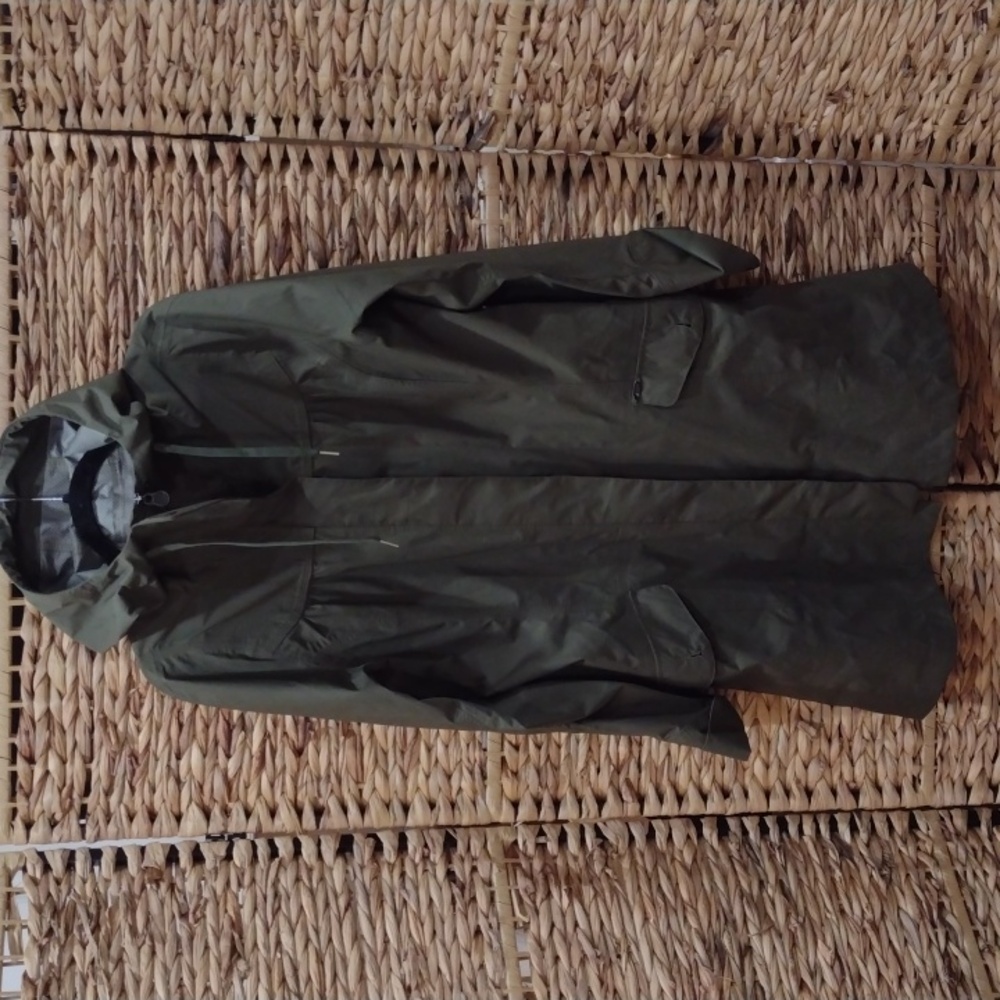 MEC olive green waterproof raincoat size xl